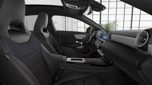 Mercedes-Benz CLA-KLASSE Shooting Brake 180 Star Edition AMG LIMITED Panorama dak