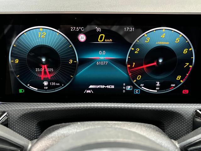 Mercedes-Benz CLA-KLASSE Shooting Brake AMG 45 S 4MATIC+ Premium Plus | Performance stoelen | Memory | Burmester | 360 Camera | Panoramadak |