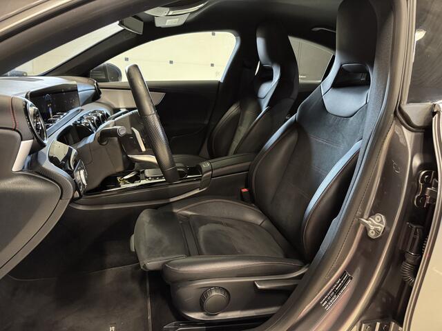 Mercedes-Benz CLA-KLASSE 200 Business Solution AMG Automaat | Elektr. trekhaak | Full LED | Camera | Widescreen