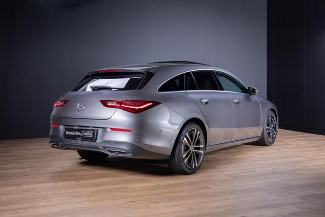 Mercedes-Benz CLA-KLASSE Shooting Brake 180 Luxury Line Panorama dak | Trekhaak