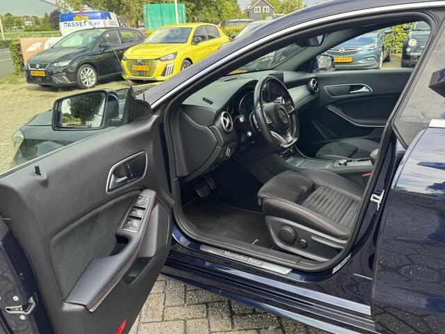 Mercedes-Benz CLA-KLASSE Shooting Brake 180 Business Solution AMG NAVI | CAMERA | BOVAG!!