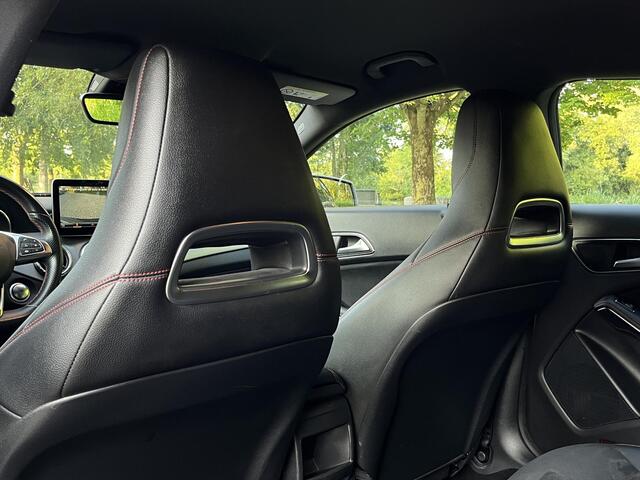 Mercedes-Benz CLA-KLASSE 180 AMG Line