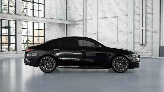 Mercedes-Benz CLA-KLASSE 180 Business Solution AMG | Panoramaschuifdak | AMG Line Plus | Nightpakket | Head-Up | Dodehoekassistent