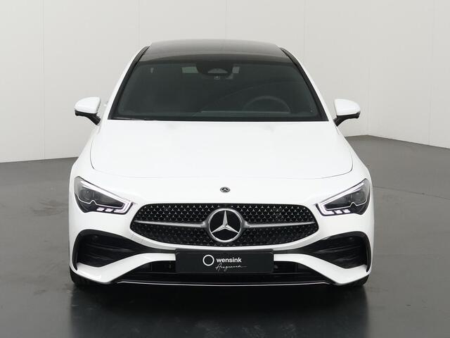Mercedes-Benz CLA-KLASSE 180 Business Solution AMG | Panoramaschuifdak | 360° camera | Winter pakket | Techniekpakket