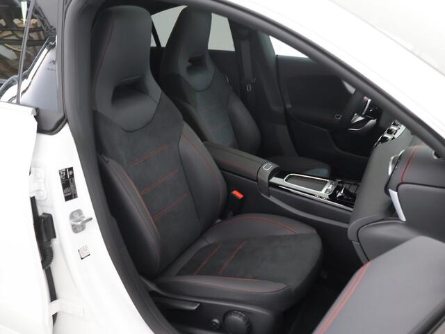 Mercedes-Benz CLA-KLASSE 180 Business Solution AMG | Panoramaschuifdak | 360° camera | Winter pakket | Techniekpakket