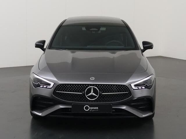 Mercedes-Benz CLA-KLASSE 180 Business Solution AMG | Panoramaschuifdak | AMG Line Plus | Nightpakket | Head-Up | Dodehoekassistent
