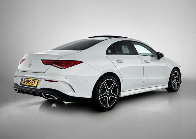 Mercedes-Benz CLA-KLASSE 200 AMG-Line | Night pakket | Panorama schuif/kanteldak | Sfeerverlichting | parkeerpakket + camera achter | Spiegelpakket | Stoelverwarming | KEYLESS GO-comfortpakket Inclusief 24 maanden MB Certified garantie voor Europa.