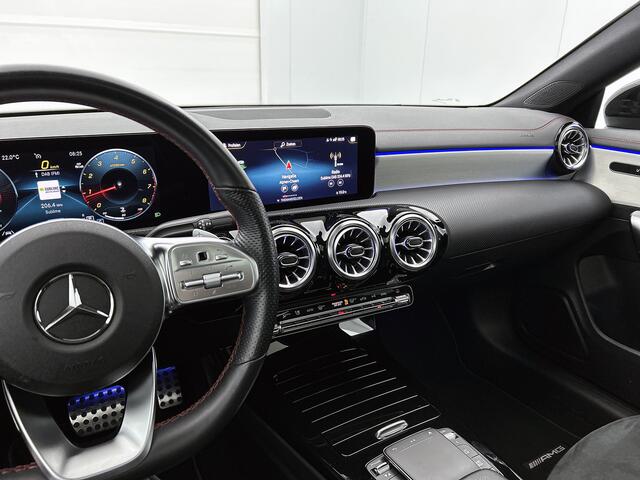 Mercedes-Benz CLA-KLASSE 200 AMG-Line | Night pakket | Panorama schuif/kanteldak | Sfeerverlichting | parkeerpakket + camera achter | Spiegelpakket | Stoelverwarming | KEYLESS GO-comfortpakket Inclusief 24 maanden MB Certified garantie voor Europa.