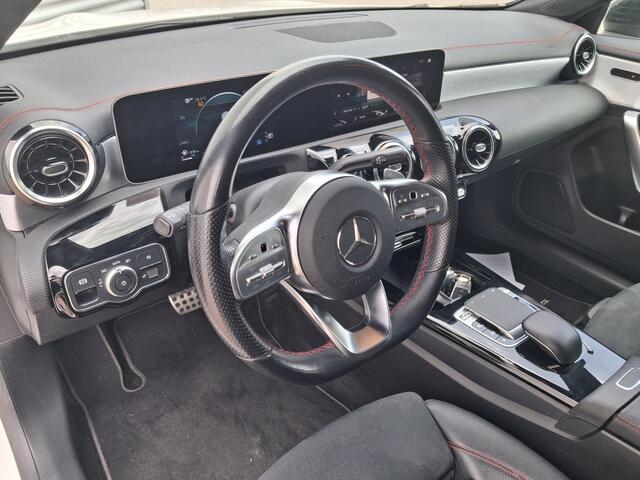 Mercedes-Benz CLA-KLASSE Shooting Brake 200 Business Solution Progressive | Nieuw Binnen! | Automaat | Night Package | AMG Pakket