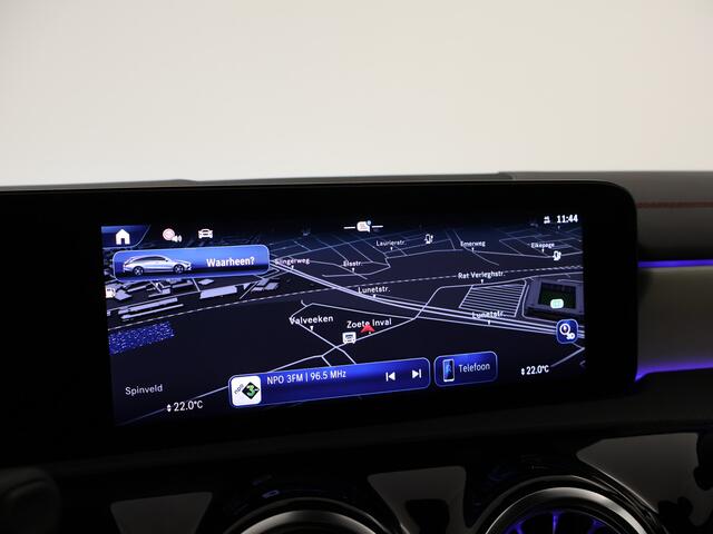 Mercedes-Benz CLA-KLASSE Shooting Brake 250 e Star Edition AMG Line | Trekhaak | Nightpakket | Antidiefstalpakket GUARD 360° Plus | Parkeerpakket met 360°-camera | Multi spaaks lichtmetalen velgen | EASY PACK achterklep | KEYLESS GO-comfortpakket | Smartphone integratie |