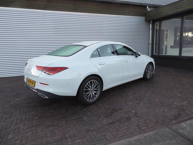 Mercedes-Benz CLA-KLASSE 200 Business Solution Luxury sfeer licht