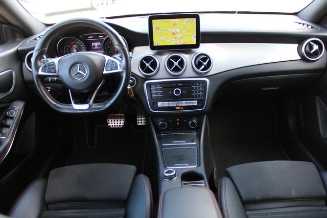 Mercedes-Benz CLA-KLASSE Shooting Brake 180 AUT7 Business Solution AMG CAMERA NAVI