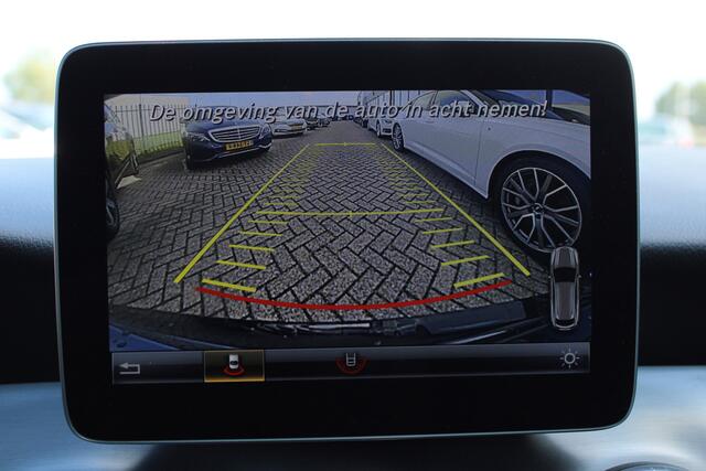 Mercedes-Benz CLA-KLASSE Shooting Brake 180 AUT7 Business Solution AMG CAMERA NAVI