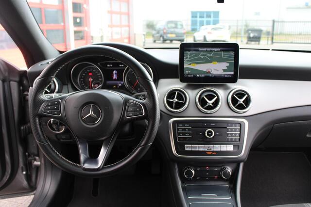Mercedes-Benz CLA-KLASSE Shooting Brake 200 d Business Solution NL Auto!!