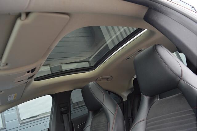 Mercedes-Benz CLA-KLASSE 180 Business Solution AMG | PANO | CAMERA |