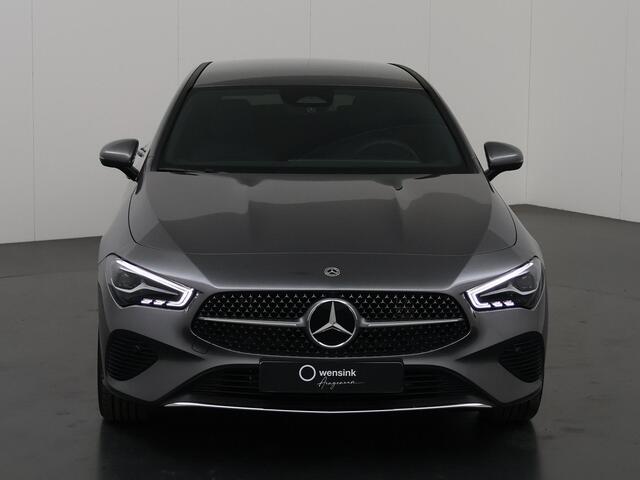 Mercedes-Benz CLA-KLASSE Shooting Brake 250e Star Edition | Easypack - achterklep | Keyless go | Achteruitrijcamera | Stoelverwarming | Sfeerverlichting |
