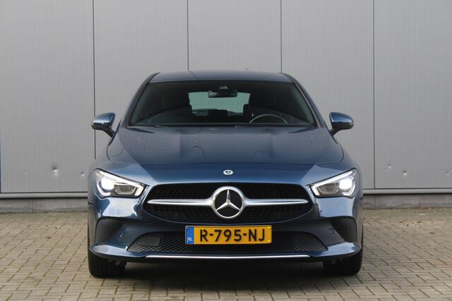 Mercedes-Benz CLA-KLASSE Shooting Brake 250 e Luxury Line | Widescreen | Camera | Navigatie | Stoelverwarming | Elektrische achterklep | Zwenkbare trekhaak