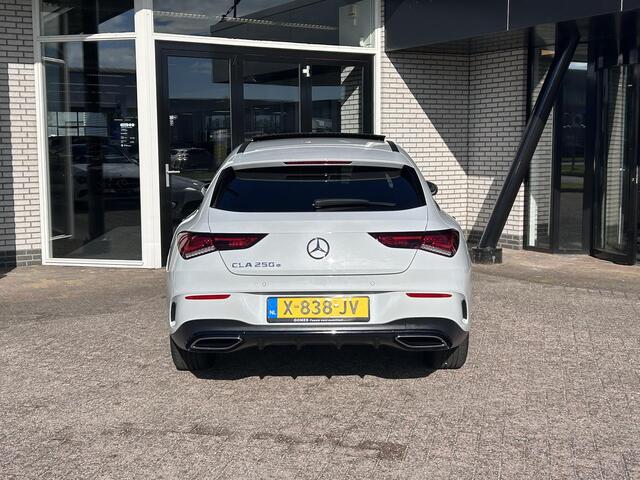 Mercedes-Benz CLA-KLASSE Shooting Brake 250 e AMG Line | Nightpakket | Panoramadak | Achteruitrijcamera | Stoelverwarming | Sfeerverlichting | Apple & Android Carplay