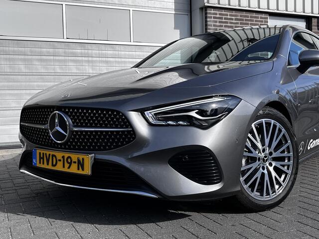 Mercedes-Benz CLA-KLASSE 180 Star Edition Luxury | Panoramadak | Apple CarPlay | Android Auto | Sierdelen Lindehout Zwart | Sfeerverlichting | Stoelverwarming | Achteruitrijcamera | Parkeersensoren | Elektrisch Inklapbare Buitenspiegels