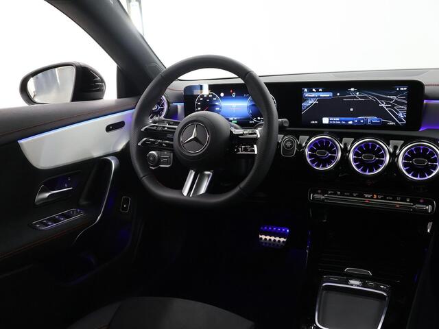 Mercedes-Benz CLA-KLASSE Shooting Brake 250e Star Edition AMG Line Mercedes-Benz CLA 250 e Shooting Brake 250 e Star Edition AMG Line | Panoramaschuifdak | MULTIBEAM LED | Nightpakket | Sfeerverlichting | Multispaak Velgen