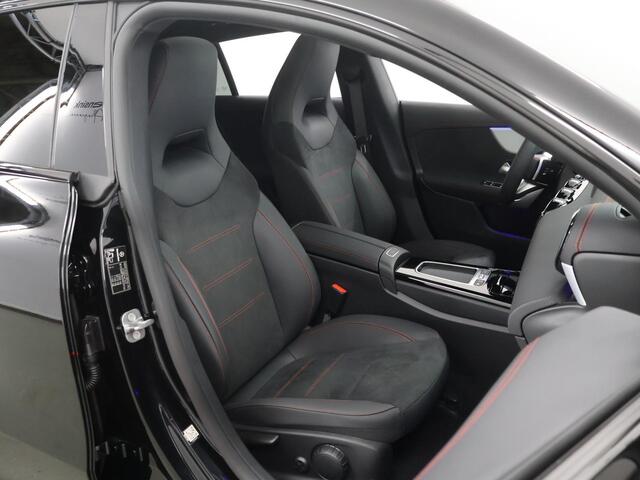 Mercedes-Benz CLA-KLASSE Shooting Brake 250e Star Edition AMG Line Mercedes-Benz CLA 250 e Shooting Brake 250 e Star Edition AMG Line | Panoramaschuifdak | MULTIBEAM LED | Nightpakket | Sfeerverlichting | Multispaak Velgen