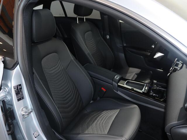 Mercedes-Benz CLA-KLASSE Shooting Brake 250e Star Edition Luxury Line LIMITED | Panoramaschuifdak | Dodehoekassistent | Achteruitrijcamera |