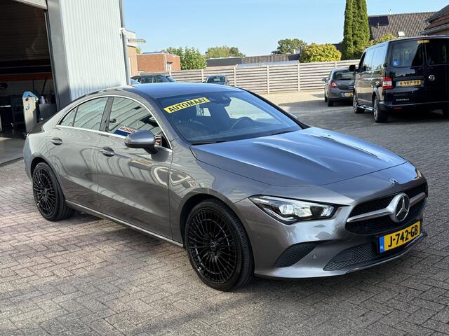 Mercedes-Benz CLA-KLASSE 180 Premium Plus | AUTOMAAT | FULL LED | NAVI | PDC |