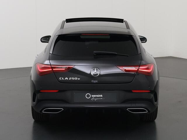 Mercedes-Benz CLA-KLASSE Shooting Brake 250e Business Solution AMG | Panoramaschuifdak | Nightpakket | Achteruitrijcamera |