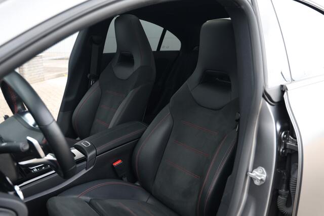 Mercedes-Benz CLA-KLASSE 200 164PK AMG Night Aut. Pano|Trekh|Elek stoelen|Mat|Sfeervl