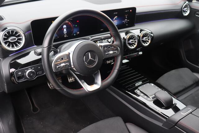 Mercedes-Benz CLA-KLASSE 250 4MATIC Premium Plus Camera, Apple Carplay, Android auto, Stoelverwarming, Climate control, Cruise control