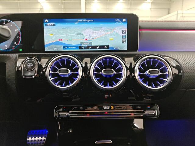 Mercedes-Benz CLA-KLASSE Shooting Brake 200 Business Solution AMG 1e Eigenaar | Volledig Onderh | NL-Auto | BTW | Elek Trekhaak | Sfeer | Camera | Elek Klep | Stoelverwarming | Climate | Navi | PDC | Full Led | Cruise | Keyless