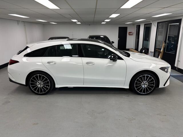 Mercedes-Benz CLA-KLASSE Shooting Brake 200 AMG Line Panorama Led Camera Keyless go Widescreen