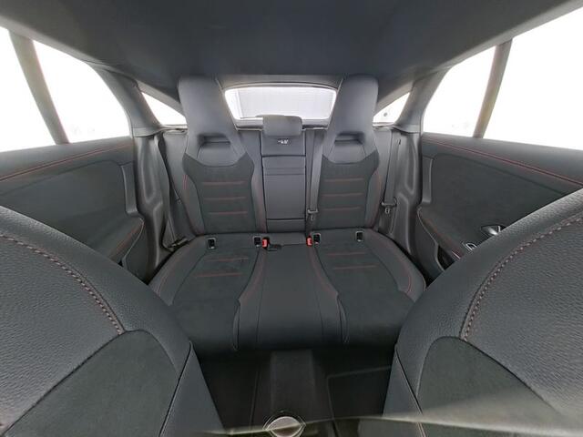 Mercedes-Benz CLA-KLASSE Shooting Brake 250 e AMG Plug-In Hybride AMG Line | Panorama Schuif-Kanteldak | Trekhaak | Sfeerverlichting | Dodehoek Assist | Stuur en Stoelverwaming. Inclusief 24 maanden MB Certified garantie voor Europa.