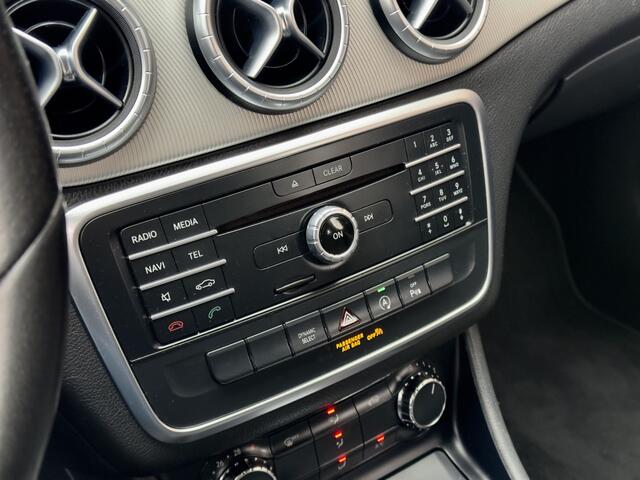 Mercedes-Benz CLA-KLASSE Shooting Brake 200D AUT7 EDITION AMBITION LEDER NAVI PARK-ASSIST AIRCO LED 18 INCH-LMV PDC