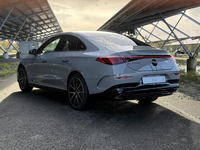 Mercedes-Benz CLA-KLASSE 250+ Launch Edition 85 kWh | Night | Panoramadak | DISTRONIC | Achteruitrijcamera | Dodehoekassistent |