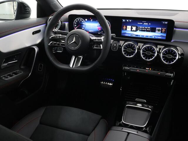 Mercedes-Benz CLA-KLASSE 180 Business Solution AMG | Night pakket | Panorama dak |
