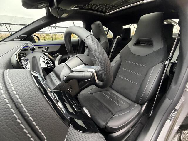 Mercedes-Benz CLA-KLASSE 180 Business Solution AMG | Night | Panoramadak | AMG Line Plus | Burmester | Trekhaak | Rijassistentiepakket | Head-up display | 360° camera | Techniekpakket | Winter pakket |