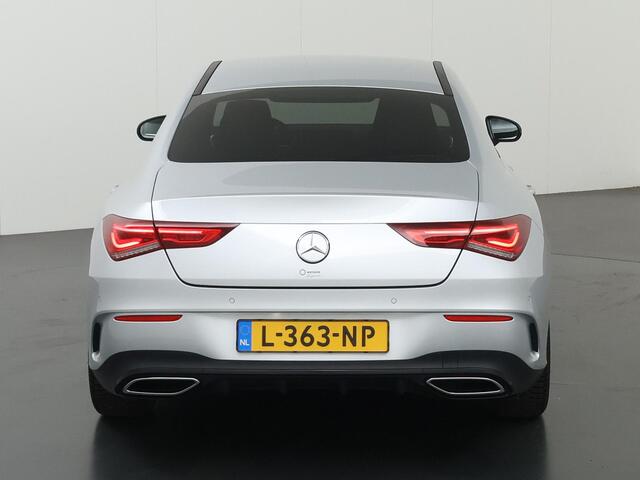 Mercedes-Benz CLA-KLASSE 180 Business Solution AMG | Night | Trekhaak | Stoelverwarming | Widescreen | Achteruitrijcamera |