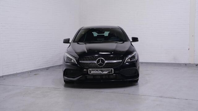 Mercedes-Benz CLA-KLASSE Shooting Brake 200 Prestige Edition navi sportstoelen cruise-controle PDC v+a carbon inleg led-verlichting camera stoelverwarming schakelflippers