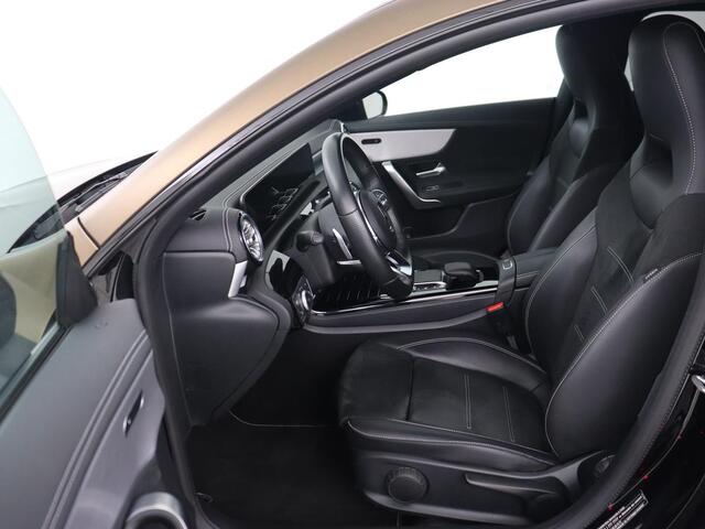 Mercedes-Benz CLA-KLASSE 250e AMG Night | Stoelverwarming | Carplay | Camera | Widescreen | Sfeerverlichting | Leder/Alcantara | Navigatie | Park Assist | Origineel Zwart | PHEV | Plug In