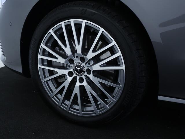 Mercedes-Benz CLA-KLASSE 250 e Business Solution Luxury | Macchiatobeige Interieur | Stoelverwarming | Parkeerpakket met Camera | LED | DAB | | Inclusief 24 maanden Mercedes-Benz Certified garantie voor Europa.