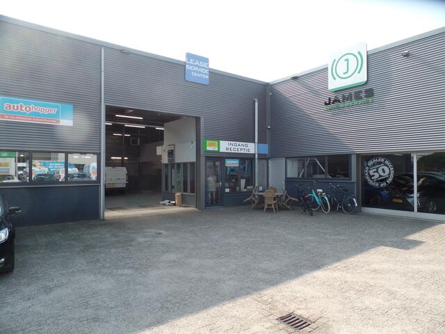 Mercedes-Benz CLA-KLASSE Shooting Brake 180 Prestige Automaat Navigatie, Achteruitrijcamera, Deels leder sportstoelen, Zwarte hemel, Cruise controle, Clima controle ,Stoelverwarming, Pdc V/A, Xenon, Lm velgen 17'' Bovag afleverpakket 695,-