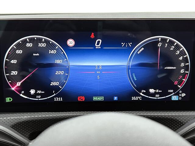 Mercedes-Benz CLA-KLASSE Shooting Brake 250 e Business Solution AMG | AMG Line Plus pakket | Trekhaak | Antidiefstalpakket GUARD 360° Plus | Smartphone-integratie | Nightpakket | 19" AMG velgen | Head-up display |