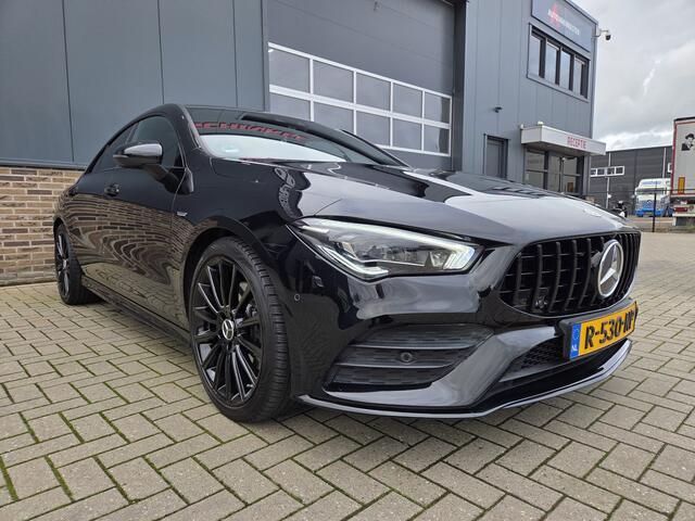 Mercedes-Benz CLA-KLASSE 250 AMG Line,Pano,Sfeerverlichting,Camera,Volgsysteem,Alarm Klasse 3.