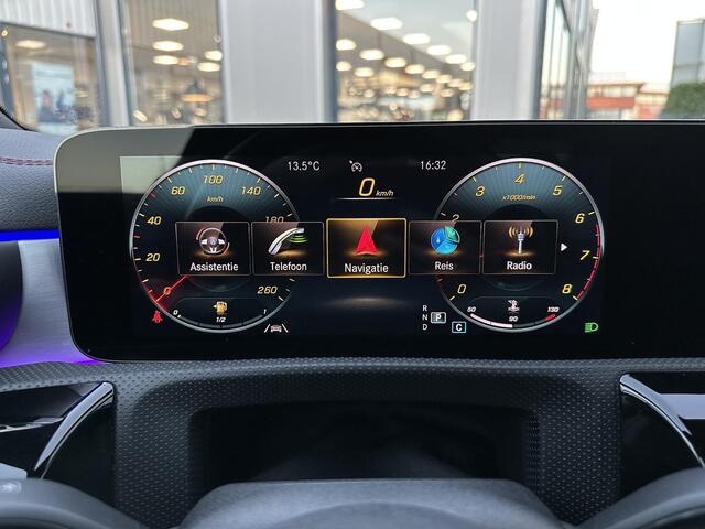 Mercedes-Benz CLA-KLASSE 200 Business Solution AMG | Pano-Dak/Sfeer/Memory/Keyless/Camera