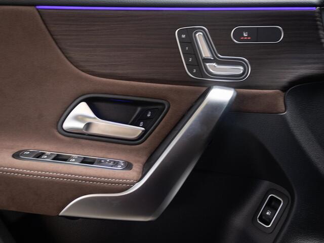 Mercedes-Benz CLA-KLASSE Shooting Brake 250 e Star Edition AMG Line Premium PLUS | Panorama dak | Trekhaak