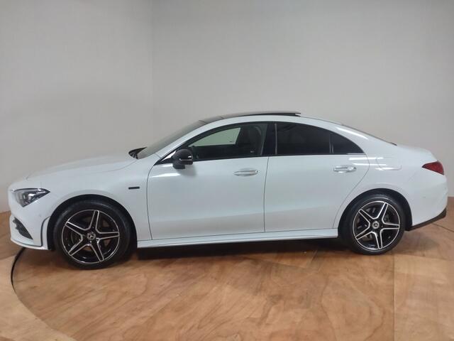 Mercedes-Benz CLA-KLASSE 250e Hybr. AMG