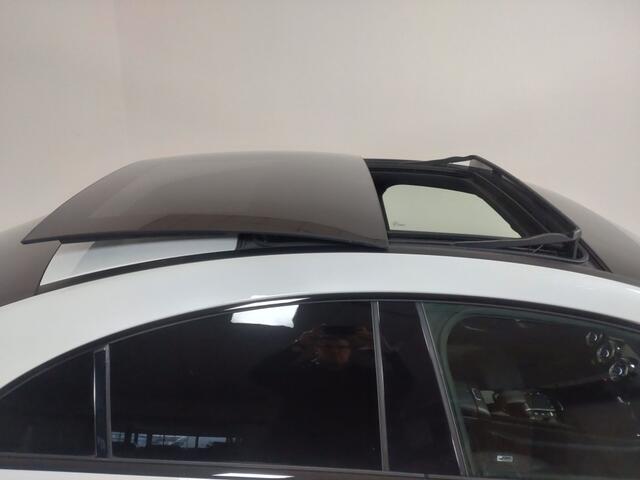 Mercedes-Benz CLA-KLASSE 250e Hybr. AMG