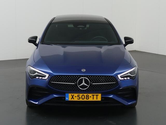 Mercedes-Benz CLA-KLASSE 250 e AMG Line | Night | Panoramadak | Stoelverwarming | Achteruitrijcamera |