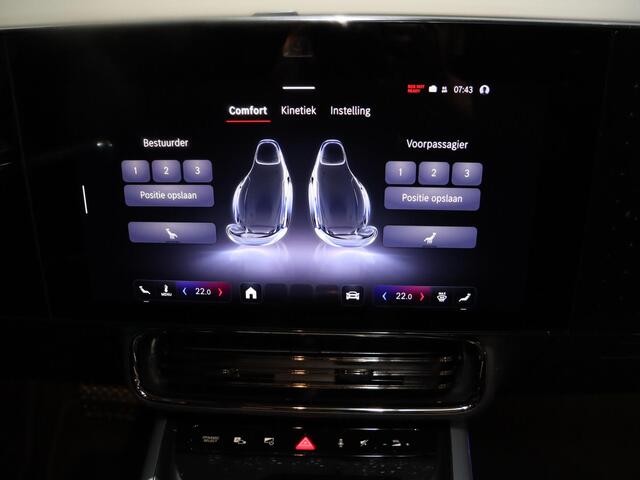 Mercedes-Benz CLA-KLASSE 250+ Launch Edition 85 kWh | Night | Panoramadak | Stoelverwarming | DISTRONIC | Achteruitrijcamera | Dodehoekassistent |